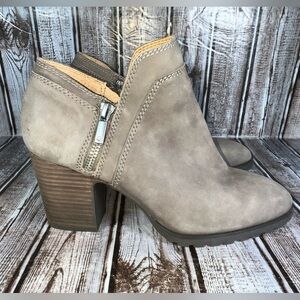 Lucky Brand Taupe Suede Ankle Booties Block Heel Side Zip - Size 8.5